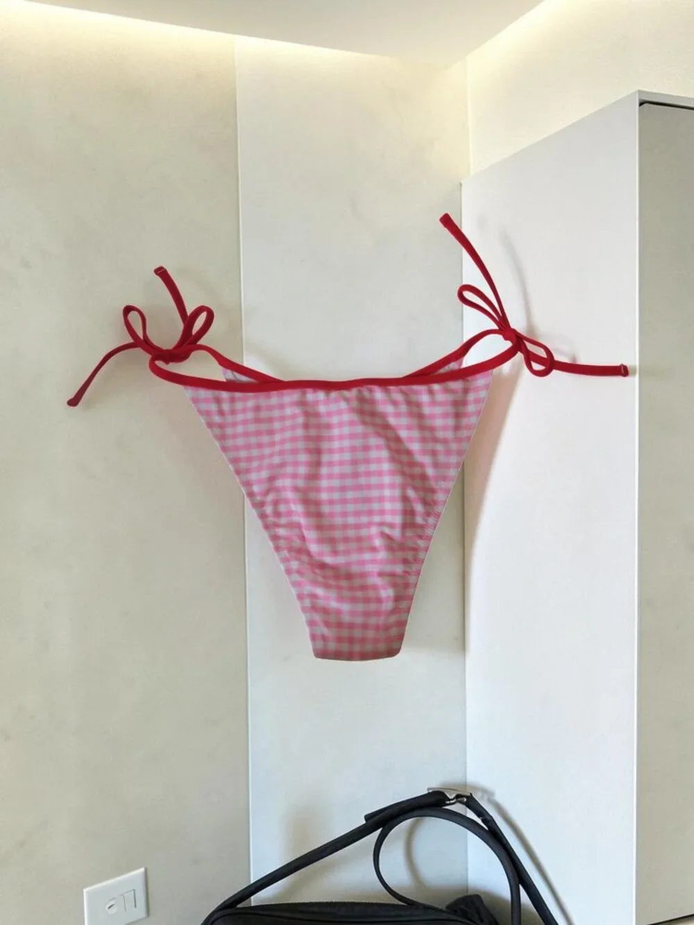 Wild Fable Women's Chili Pepper Low-Rise High Leg Extra Cheeky Bikini Bottom (M) - Picture 2 of 7